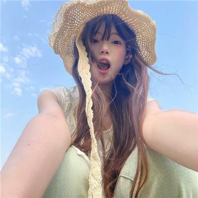 漂亮男孩直播中